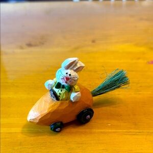 Vintage Eddie Walker bunny in carrot car.